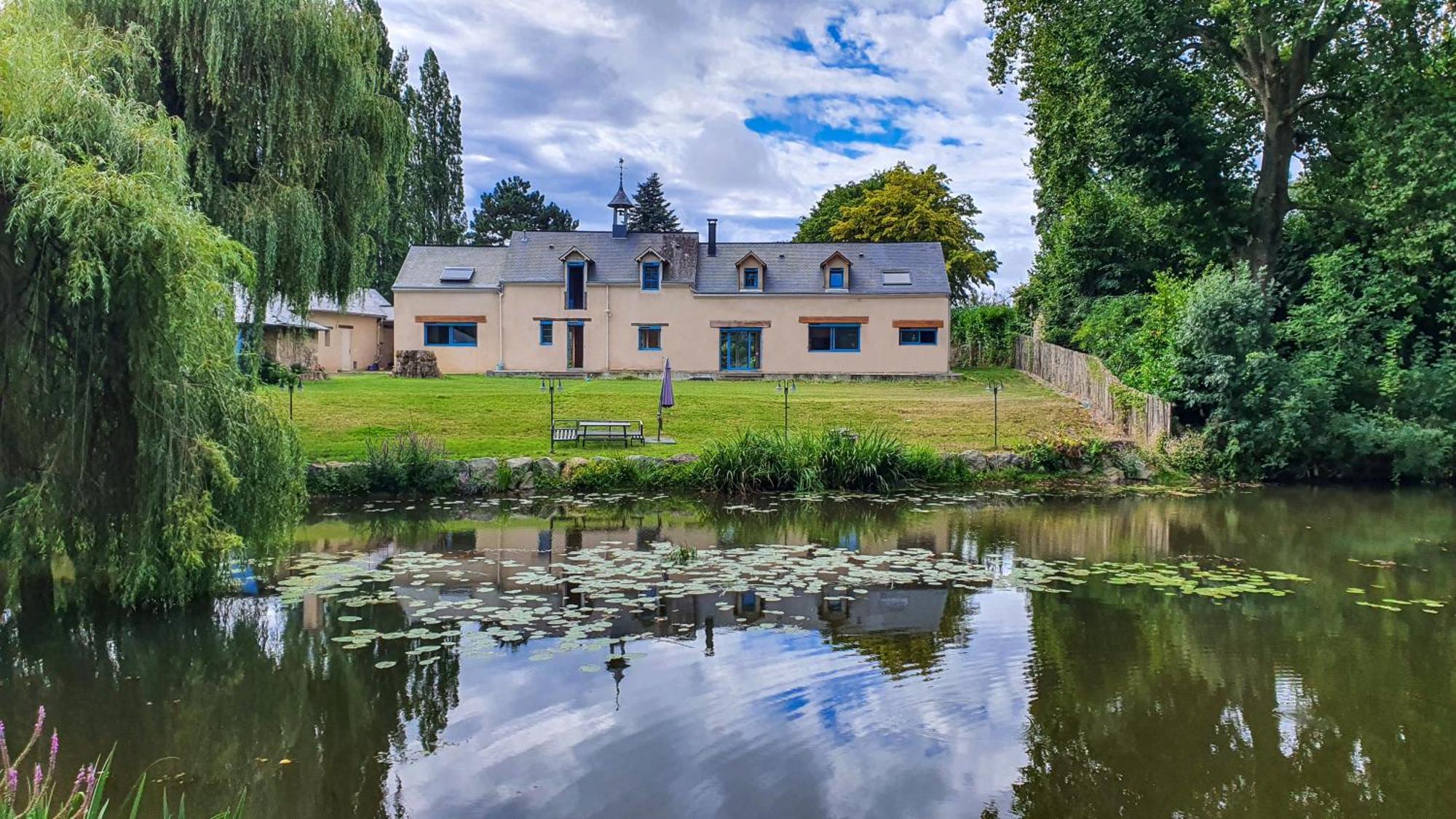 La Chapelle-Saint-Aubin Au Fil De L'Eau Bed & Breakfast エクステリア 写真
